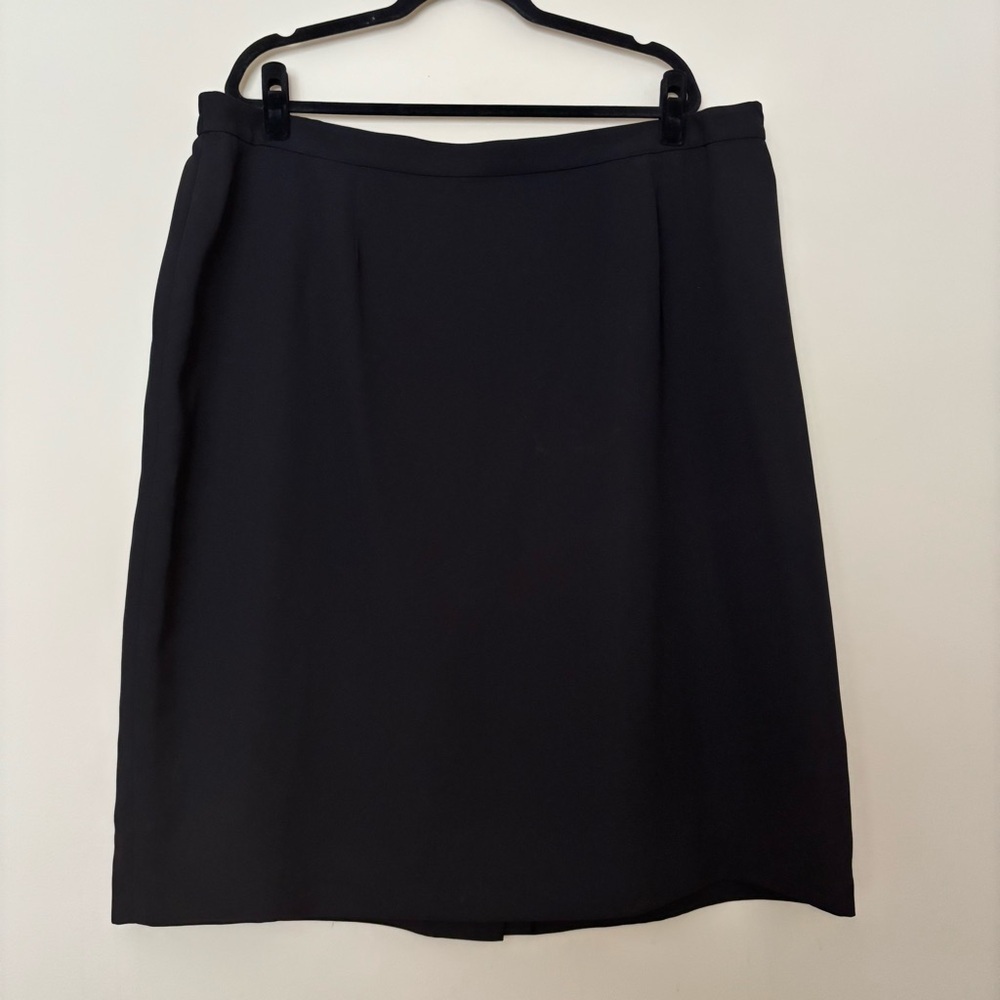 NWT Women’s Black Kasper Stretch Crepe Skirt Size 26W